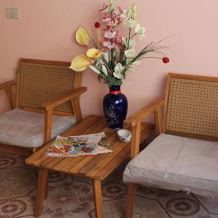 Villa Beni Osmenaj فلورا المظهر الخارجي الصورة